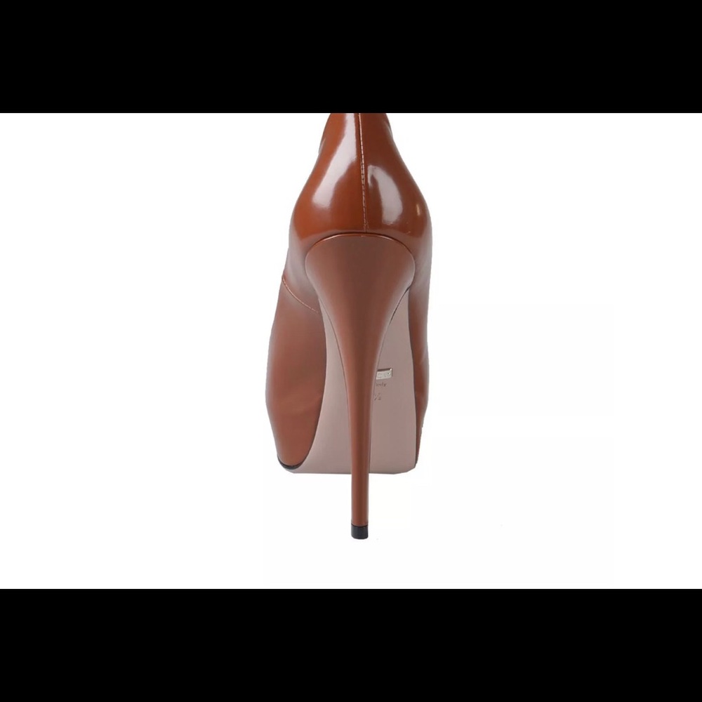 Gucci patent leather brown peep toes pump heels - Picture 3 of 6